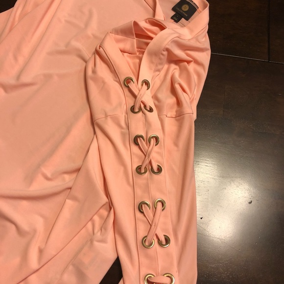 Top - Picture 3 of 4